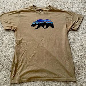 Patagonia Fitz Roy Bison TShirt. Men’s XL